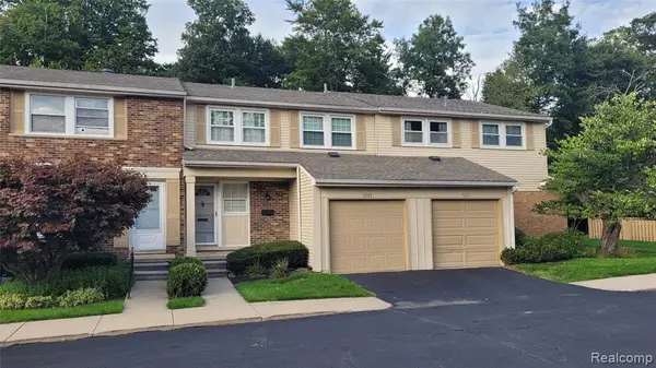 5288 Breeze Hill, Troy, MI 48098