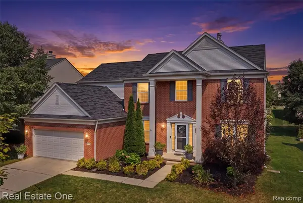 4095 Falmouth, Howell, MI 48843