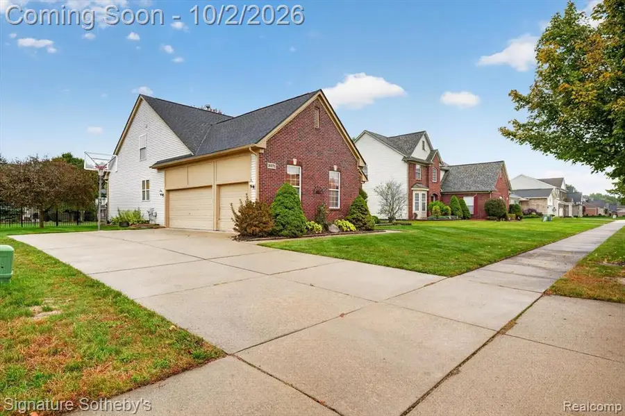 3271 Wren, Rochester Hills, MI 48309 - #2