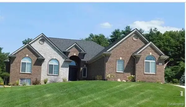 5873 Saratoga, Oxford, MI 48371