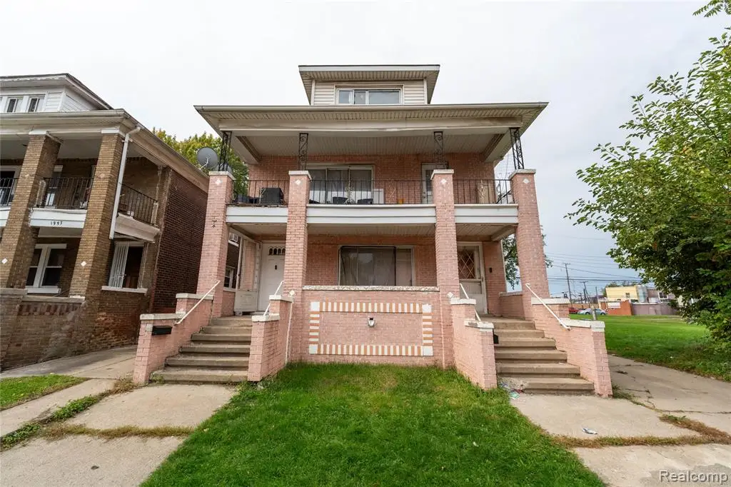 2103 Canterbury, Dearborn, MI 48120 - #1