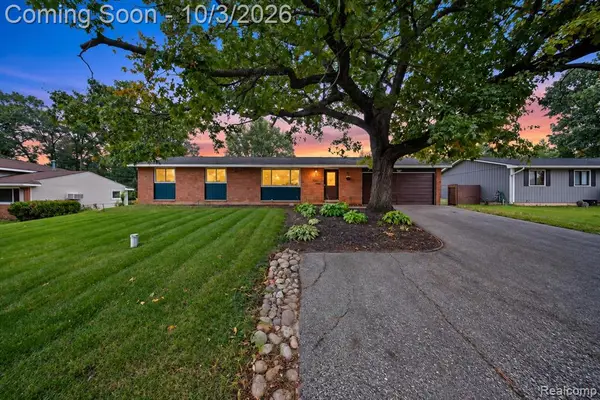3376 S Commerce, Commerce Twp, MI 48390