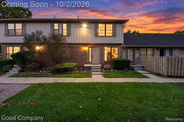 861 Langdon, Rochester Hills, MI 48307
