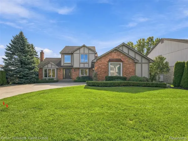 1066 Grandview, Rochester Hills, MI 48306