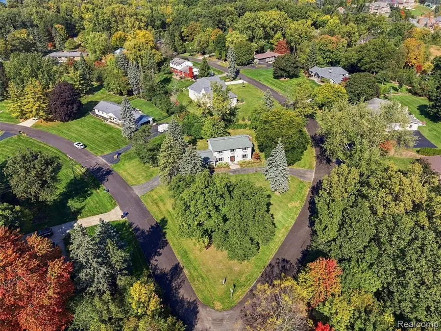 1848 Packer, Bloomfield Hills, MI 48302 - #2