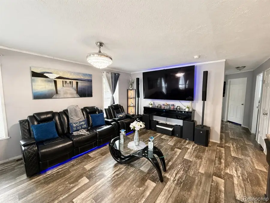 3 Parakeet Hill Dr., Lake Orion, MI 48359 - #3