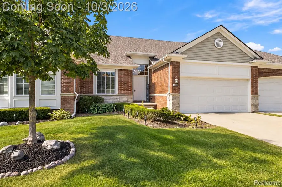 49207 Pond Place #122, Shelby, MI 48315 - #2