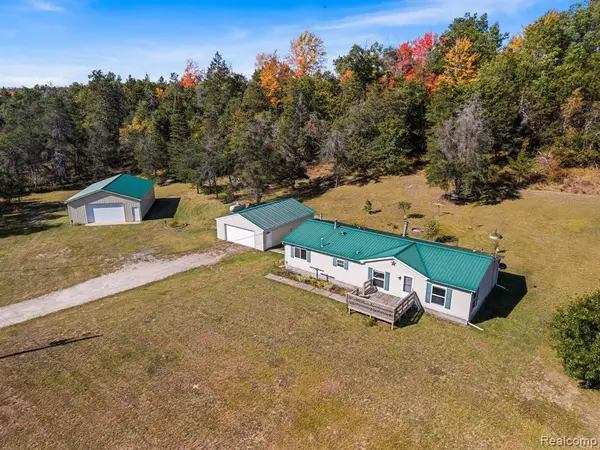 4884 Griffin, Lewiston, MI 49756