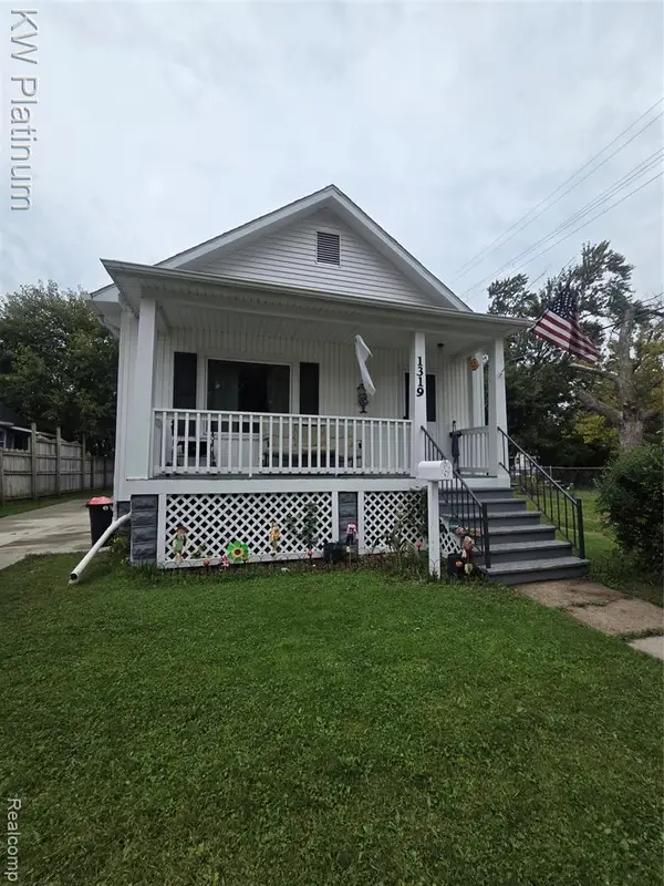 1319 12th Street, Port Huron, MI 48060