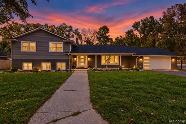 15879 Millar, Clinton Township, MI 48036