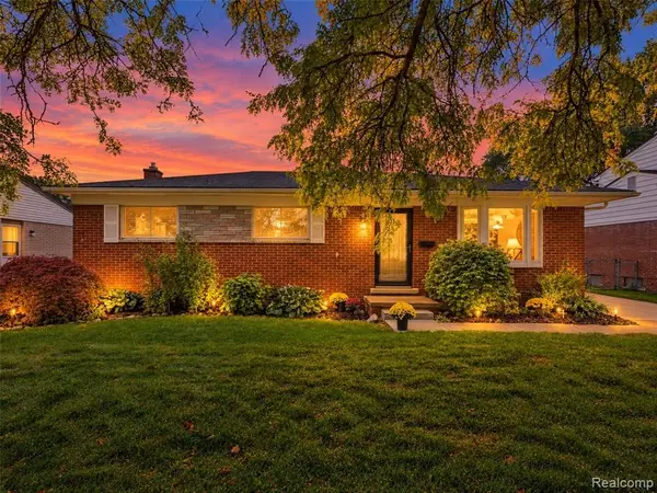 2310 Camilla, Troy, MI 48083