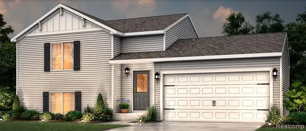 2303 Plum Tree, Burton, MI 48519