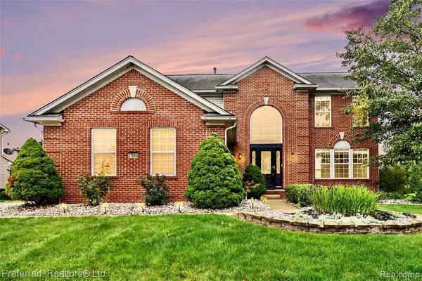 27886 Bluebird, Flat Rock, MI 48134
