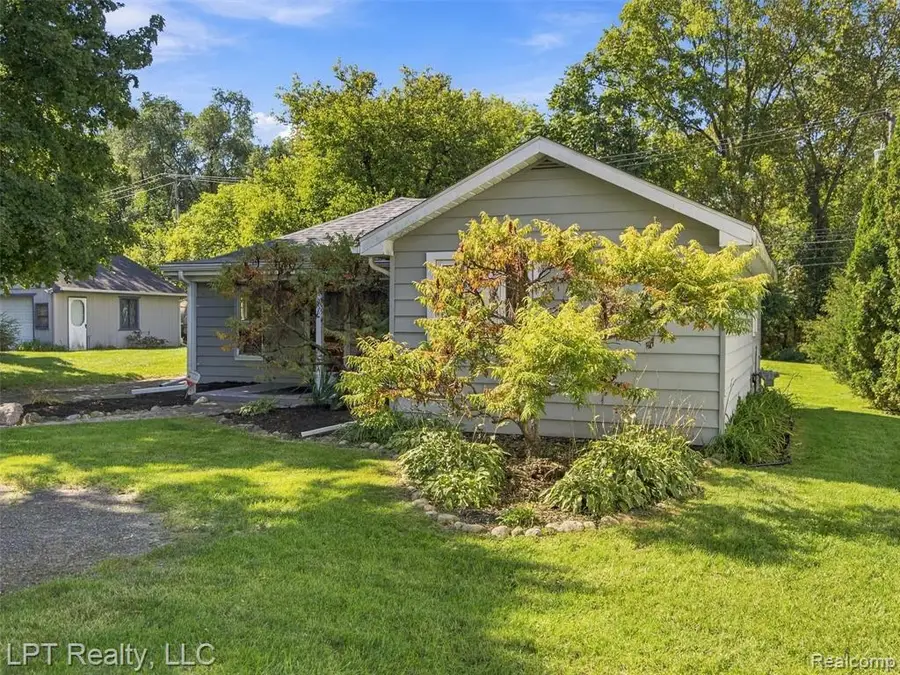 29915 Milford, New Hudson, MI 48165 - #2