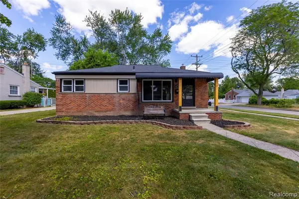29824 Hathaway, Livonia, MI 48150