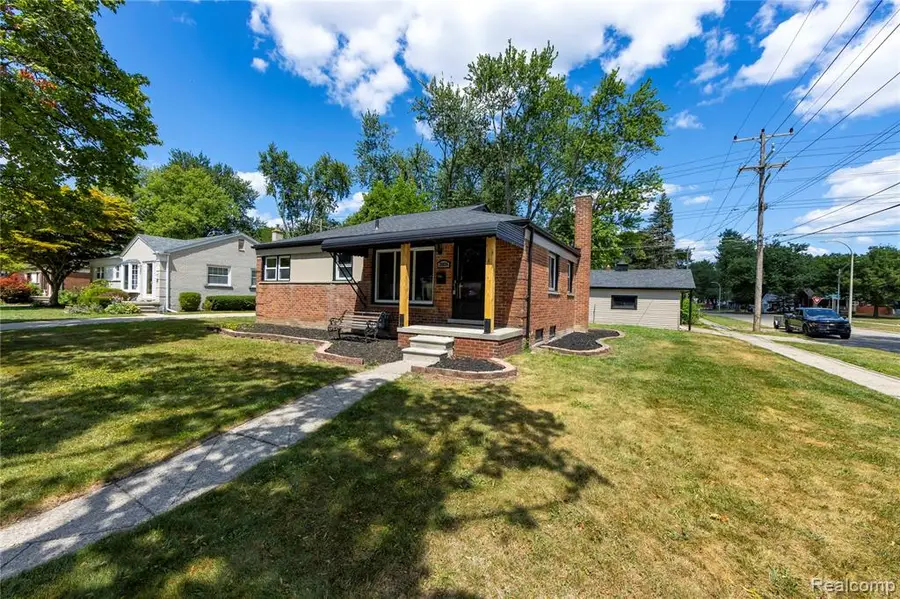 29824 Hathaway, Livonia, MI 48150 - #2