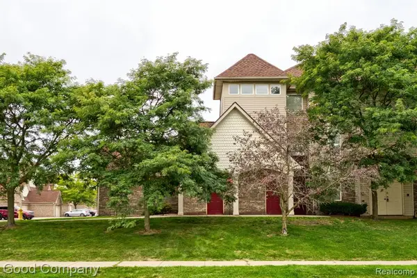 877 Brandon, Pontiac, MI 48340