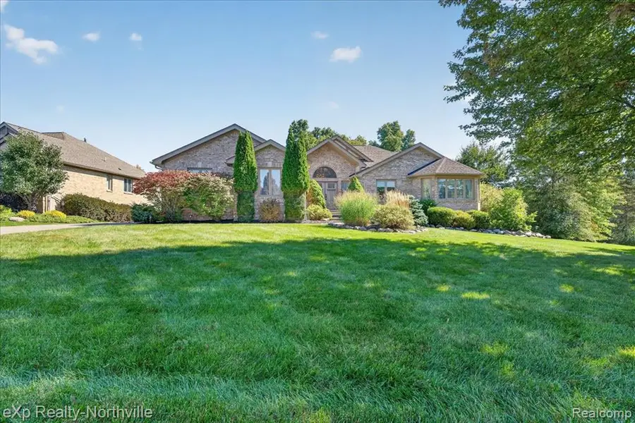 2016 Reagan, Rochester Hills, MI 48309 - #2