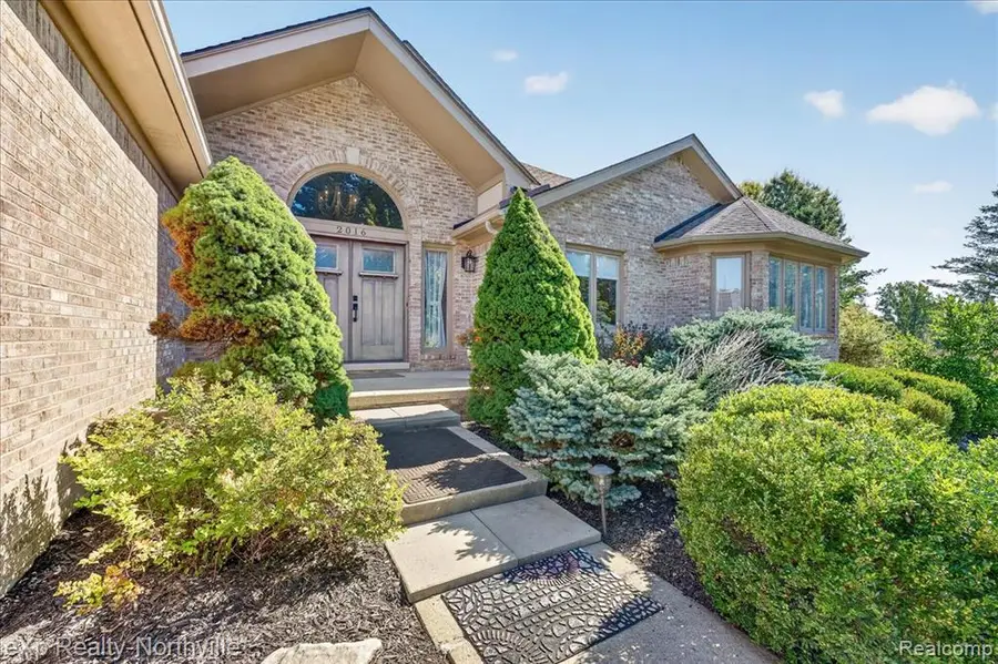 2016 Reagan, Rochester Hills, MI 48309 - #3