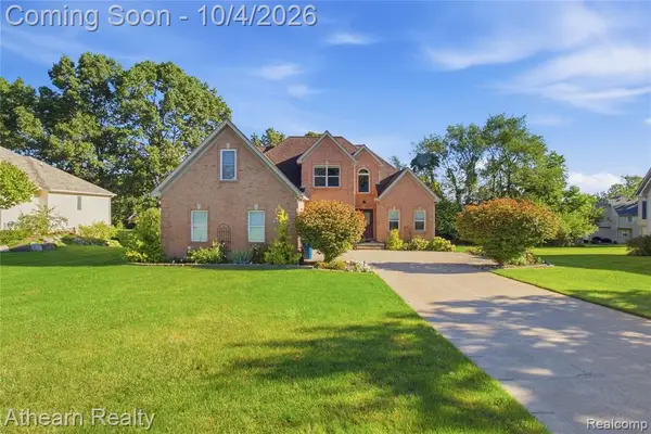 16189 Hill Forest, Linden, MI 48451