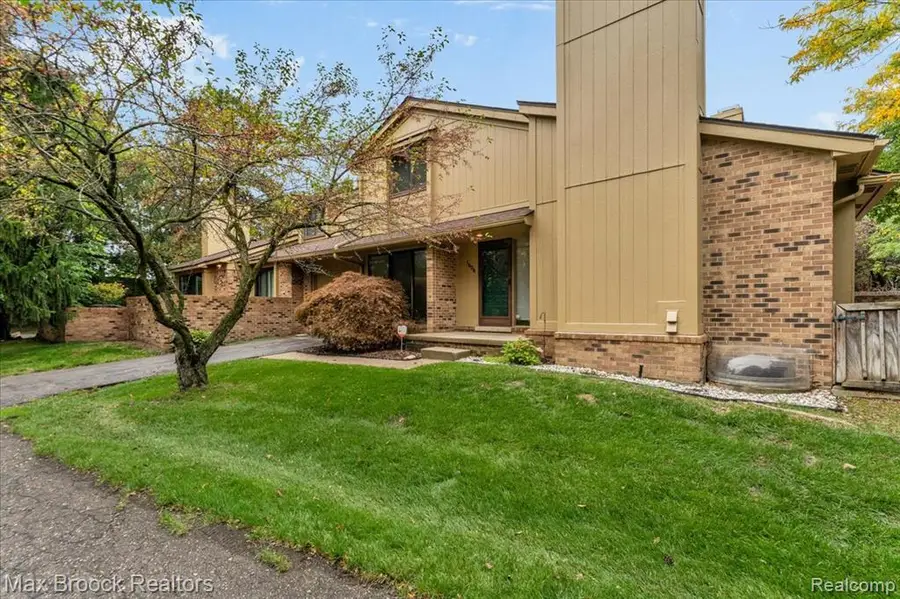 1624 South Hill #14, Bloomfield Hills, MI 48304 - #3