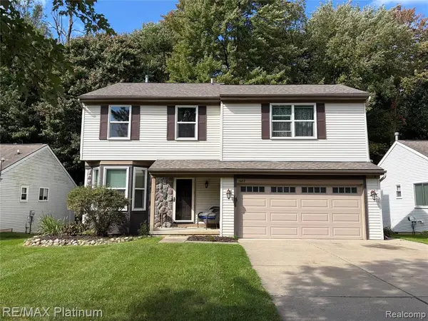 1607 Andover, Howell, MI 48843