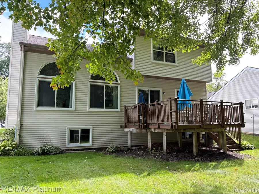 1607 Andover, Howell, MI 48843 - #2