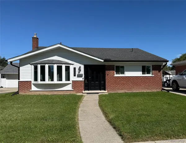 2804 Dunlop, Trenton, MI 48183
