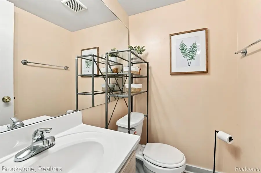 1660 Orchard, Canton, MI 48188 - #3