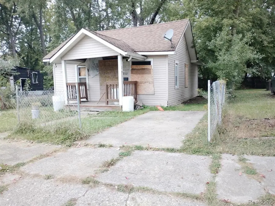 1302 Huron, Flint, MI 48507 - #2