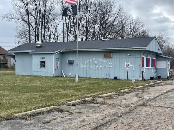 2260 S Belsay, Burton, MI 48519