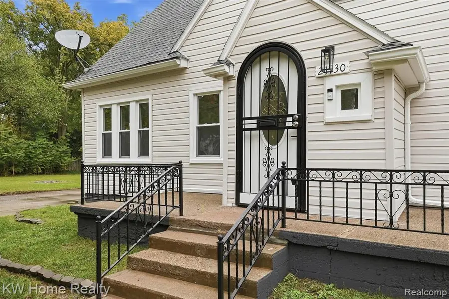 21130 Seminole, Southfield, MI 48033 - #3