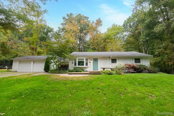 1775 Porter, White Lake, MI 48383