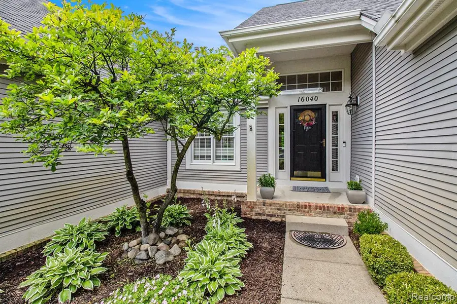 16040 Silverwood, Fenton, MI 48430 - #3
