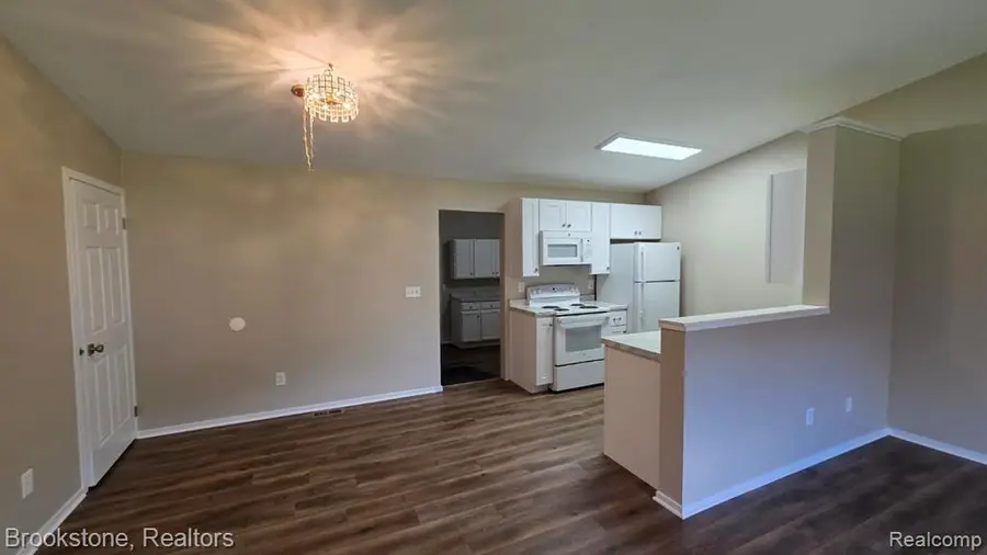 9343 Parkview, Grand Blanc, MI 48439 - #3