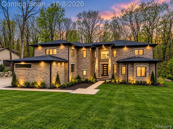 6675 College, Clarkston, MI 
