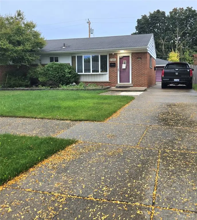 8450 Norborne, Dearborn Heights, MI 48127 - #3