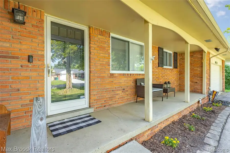 28839 Bannockburn, Farmington, MI 48334 - #3