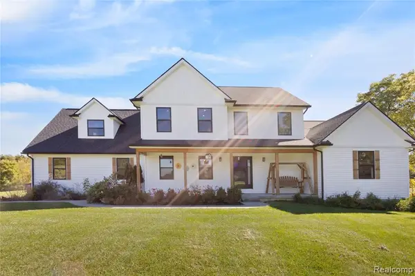 1989 S Lapeer, Lapeer, MI 48446