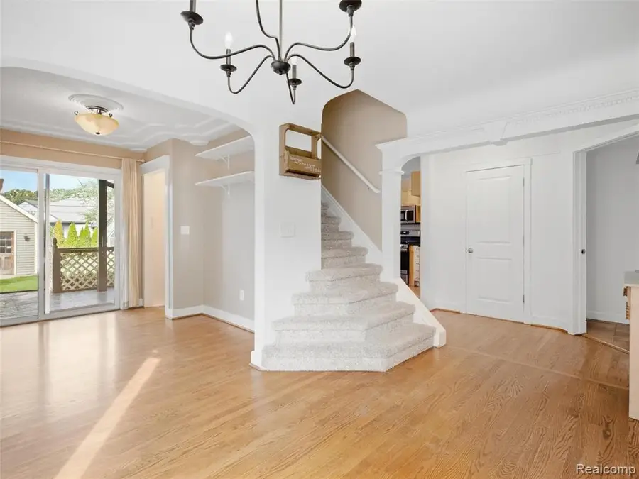9721 Horton, Livonia, MI 48150 - #3