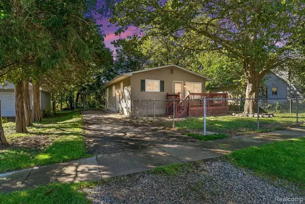 120 E Naldrette, Durand, MI 48429