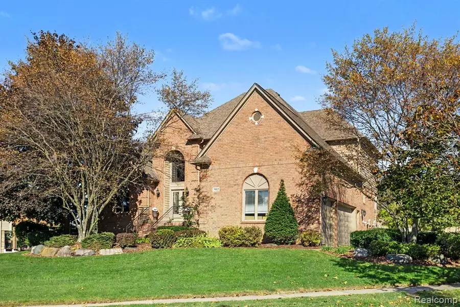 3015 Harrow, Shelby, MI 48316 - #2