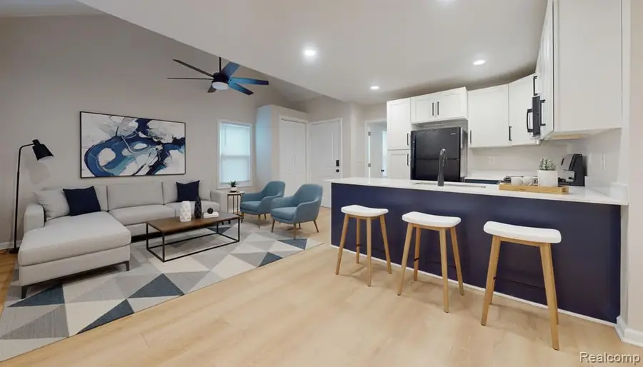 21145 Indian, Southfield, MI 48033 - #3
