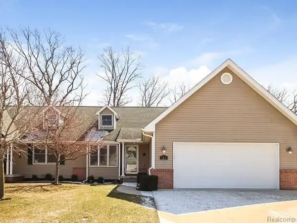 325 Woodhaven, Manchester, MI 48158