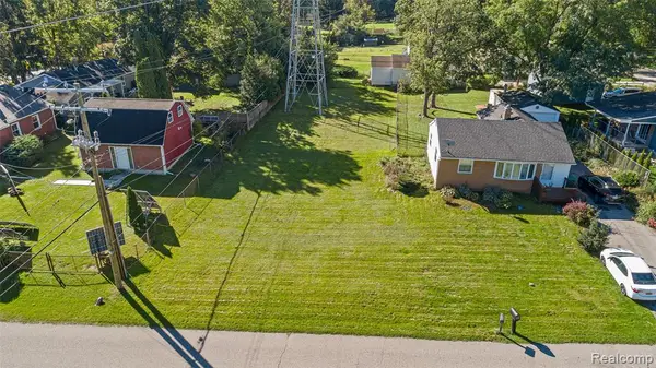 2581 Verna, Ypsilanti, MI 48197