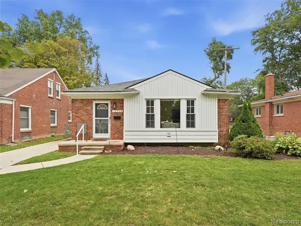 13350 Borgman, Huntington Woods, MI 48070