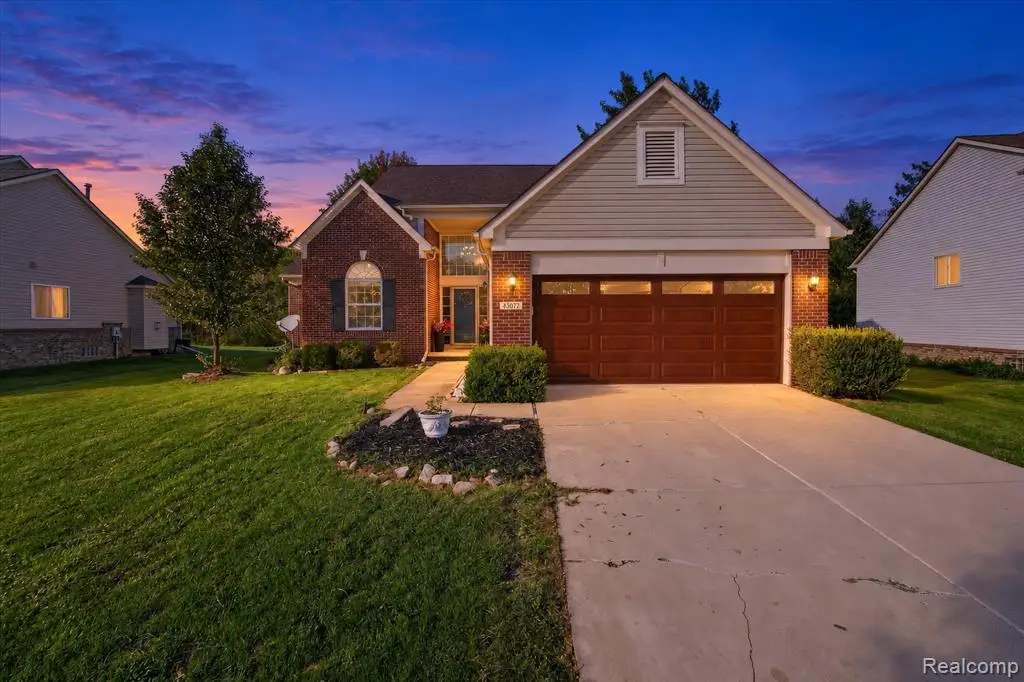 43072 Bradley, Belleville, MI 48111 - #1