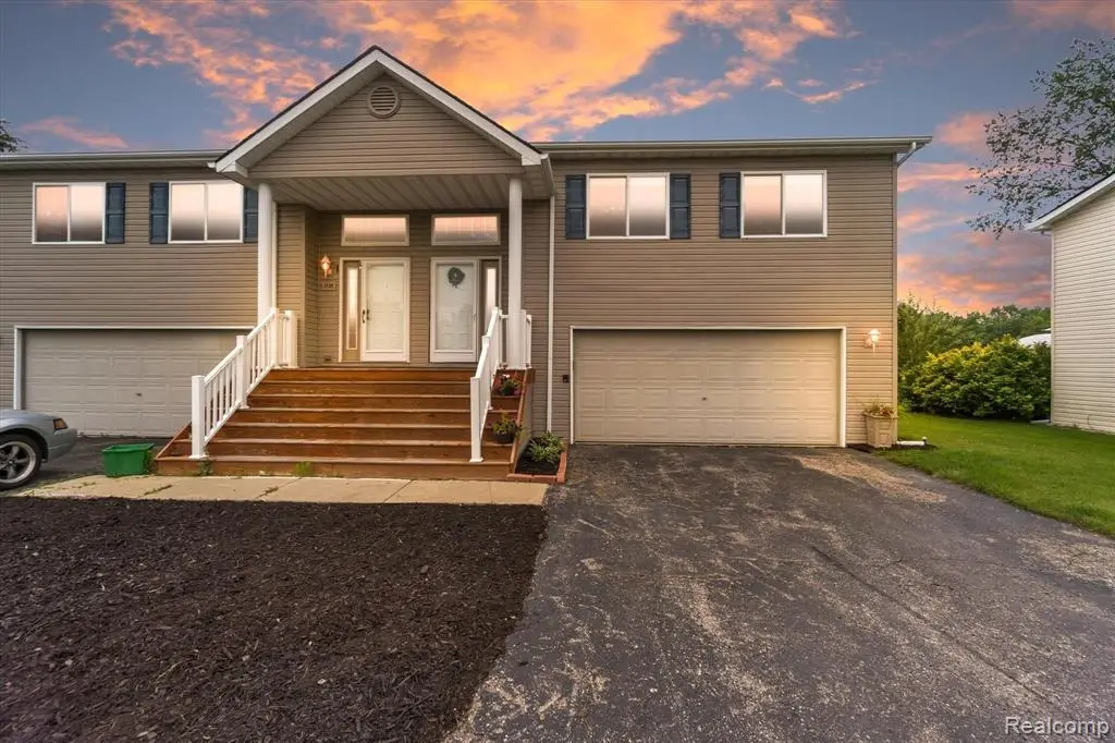 1116 Lakeview, Grand Blanc, MI 48439 - #1