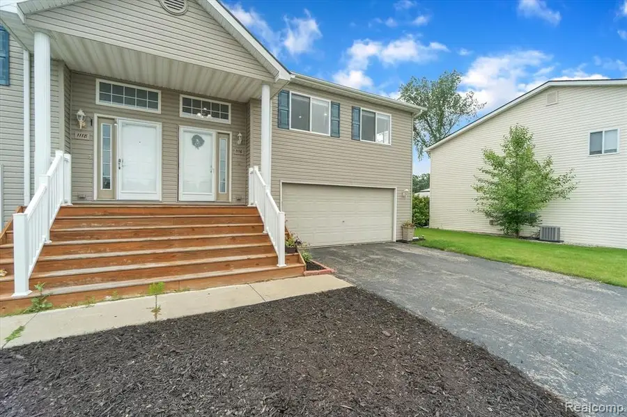 1116 Lakeview, Grand Blanc, MI 48439 - #3