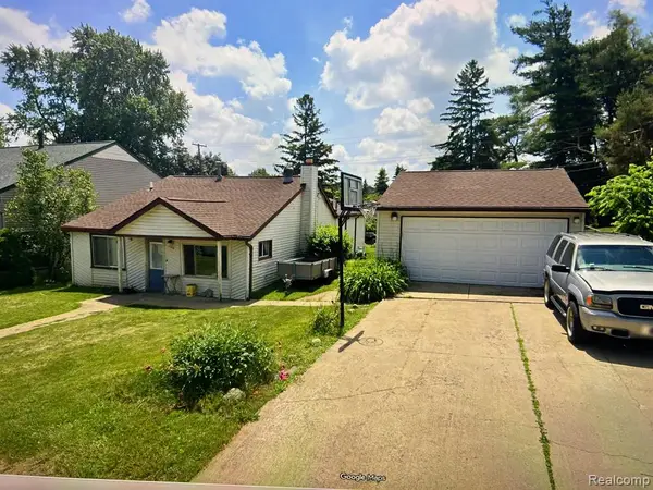 163 Pickford, Novi, MI 48377
